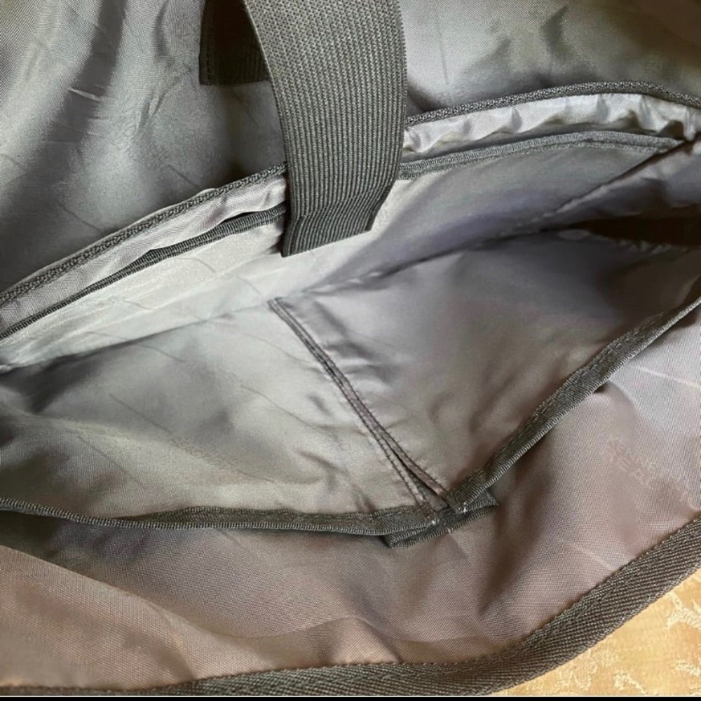 NWT Kenneth Cole Reaction Black and Gray Messenger / Laptop Bag - Picture 7 of 11